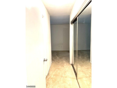 Welcome to desirable Overlook Village! This multilevel - photo 14