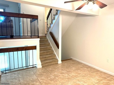 Welcome to desirable Overlook Village! This multilevel - photo 26