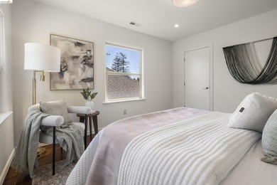 Beautifully updated while honoring its Edwardian roots, 3306 - photo 29