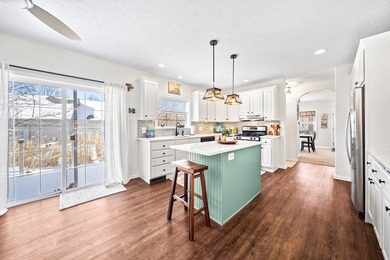 Spectacular, one of a kind Candlewood lakefront home! This - photo 32