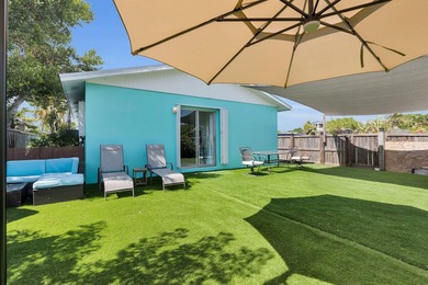 Positioned perfectly on a corner lot with ample outdoor space & - photo 33