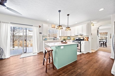 Spectacular, one of a kind Candlewood lakefront home! This - photo 35