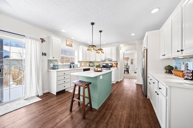 Spectacular, one of a kind Candlewood lakefront home! This - photo 36