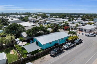 Positioned perfectly on a corner lot with ample outdoor space & - photo 41