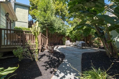 Beautifully updated while honoring its Edwardian roots, 3306 - photo 43