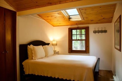 Located in the desirable Smallwood lake community in the Town of - photo 8
