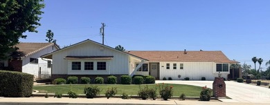 Welcome to a well-loved Bakersfield Country Club area home - photo 1