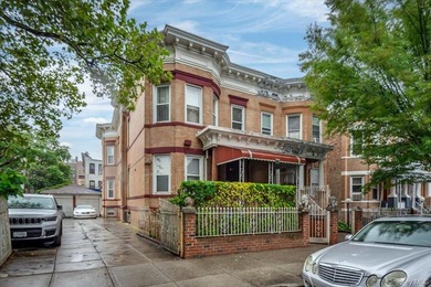 Attention Investors: A premier multi-unit property is now - photo 1