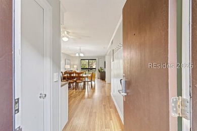 Welcome to this bright two-bedroom, two-bath villa in Hilton - photo 6