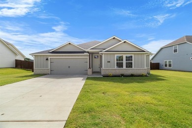 Lake Ray Roberts Home For Sale in Tioga Texas