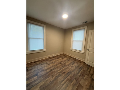 2-bedroom, 1-bath home located in North Charleston with no HOA - photo 3