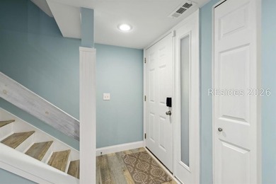 Turnkey, fully furnished 2BR/2.5BA Tanglewood townhome with - photo 7