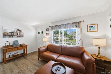 Welcome to this charming, beautifully updated Ranch featuring 2 - photo 3