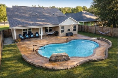 NEW YEAR, NEW PRICE & sellers are MOTIVATED!  Welcome home to