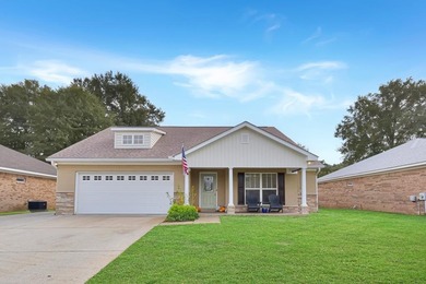 NEW YEAR, NEW PRICE & sellers are MOTIVATED!  Welcome home to