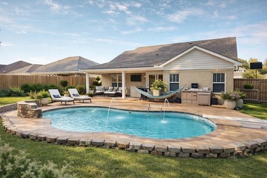 NEW YEAR, NEW PRICE & sellers are MOTIVATED!  Welcome home to