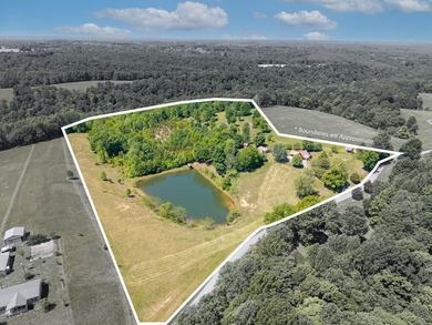 Rare find !! House and 21.04 acres in Adair County. House - photo 3