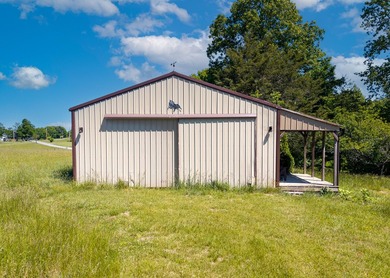 Rare find !! House and 21.04 acres in Adair County. House - photo 6