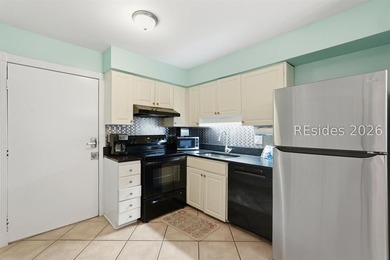 2 bed/2 bath Fiddlers Cove is close to the beach access gate and - photo 4