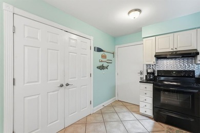 2 bed/2 bath Fiddlers Cove is close to the beach access gate and - photo 6