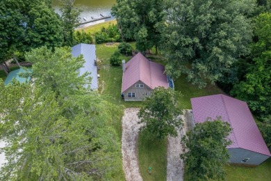 Waterfront home, Large shop and 2 Docks with ramp down the street - photo 44