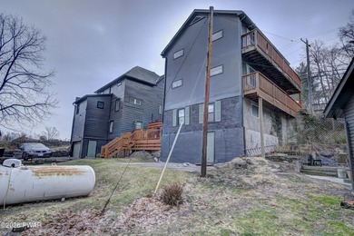 Presented exclusively for qualified investors, this offering - photo 11