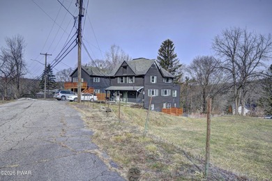 Presented exclusively for qualified investors, this offering - photo 12