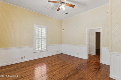 Experience the charm of a truly one-of-a-kind waterfront - photo 15