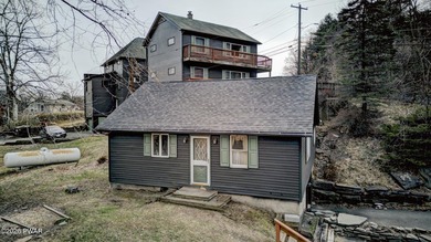 Presented exclusively for qualified investors, this offering - photo 17