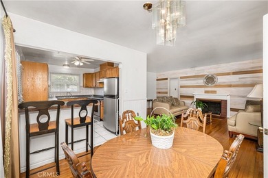 Wonderful mid-century Plaza property situated on a very generous - photo 19