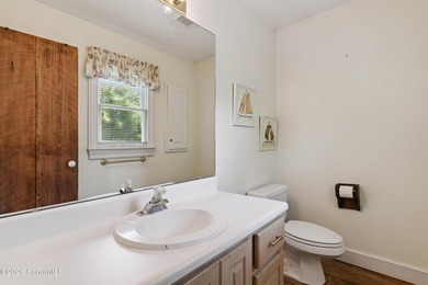 Experience the charm of a truly one-of-a-kind waterfront - photo 20