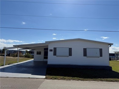 Caloosahatchee River Home For Sale in North Fort Myers Florida