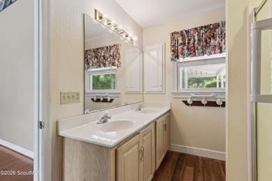 Experience the charm of a truly one-of-a-kind waterfront - photo 25