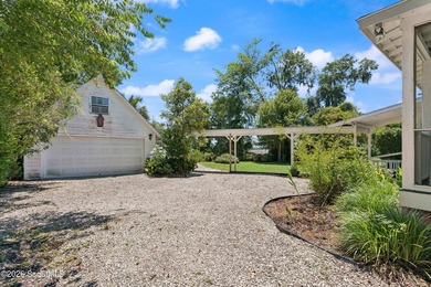 Experience the charm of a truly one-of-a-kind waterfront - photo 30