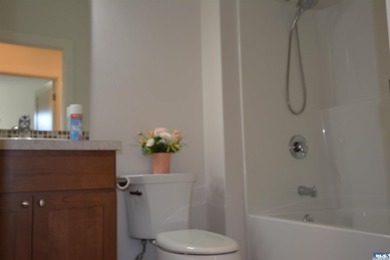 Enjoy low-maintenance living in this beautiful 2-bedroom, 2-bath - photo 33