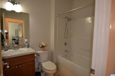 Enjoy low-maintenance living in this beautiful 2-bedroom, 2-bath - photo 34