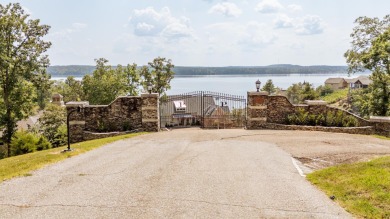 Pickwick Lake Lot For Sale in Savannah Tennessee