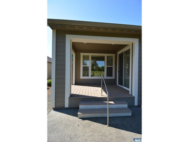 Enjoy low-maintenance living in this beautiful 2-bedroom, 2-bath - photo 44