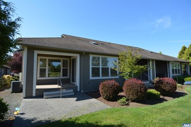 Enjoy low-maintenance living in this beautiful 2-bedroom, 2-bath - photo 45