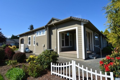 Enjoy low-maintenance living in this beautiful 2-bedroom, 2-bath - photo 46