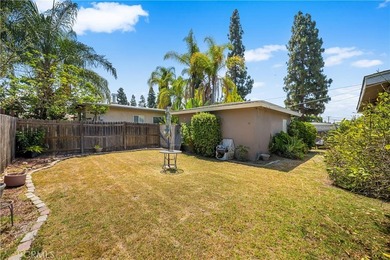 Wonderful mid-century Plaza property situated on a very generous - photo 47