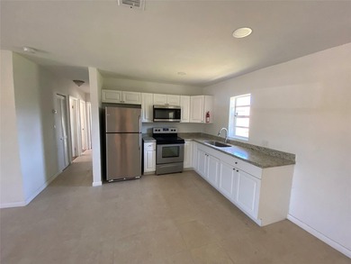 Truly a Northshore Darling! Move right in to this bright - photo 3