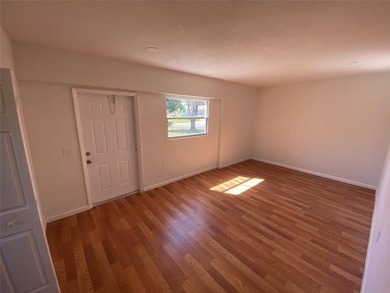 Truly a Northshore Darling! Move right in to this bright - photo 5