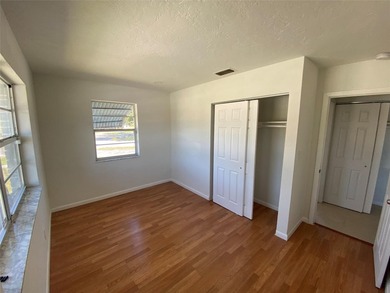 Truly a Northshore Darling! Move right in to this bright - photo 6