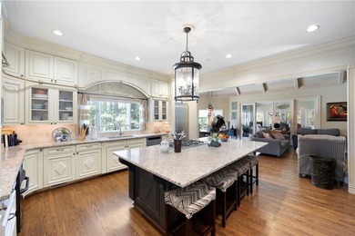 Renowned for its exclusivity and timeless stature, 1 Rimrock - photo 12
