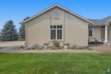 Welcome to your own private countryside retreat! Nestled on 12 - photo 2