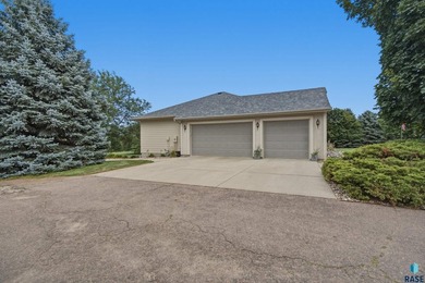 Welcome to your own private countryside retreat! Nestled on 12 - photo 3