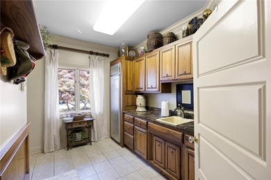 Renowned for its exclusivity and timeless stature, 1 Rimrock - photo 21