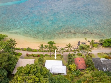 Set just a few feet from the gentle waters of Anini Beach, this - photo 25