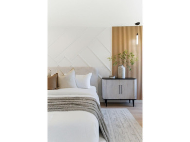 Newly completed after a comprehensive modern transformation - photo 29